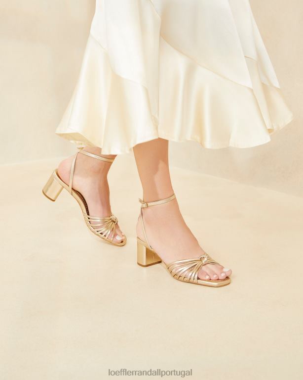 Loeffler Randall mulheres olivia nó no meio do salto sapato champanhe FF0JR51